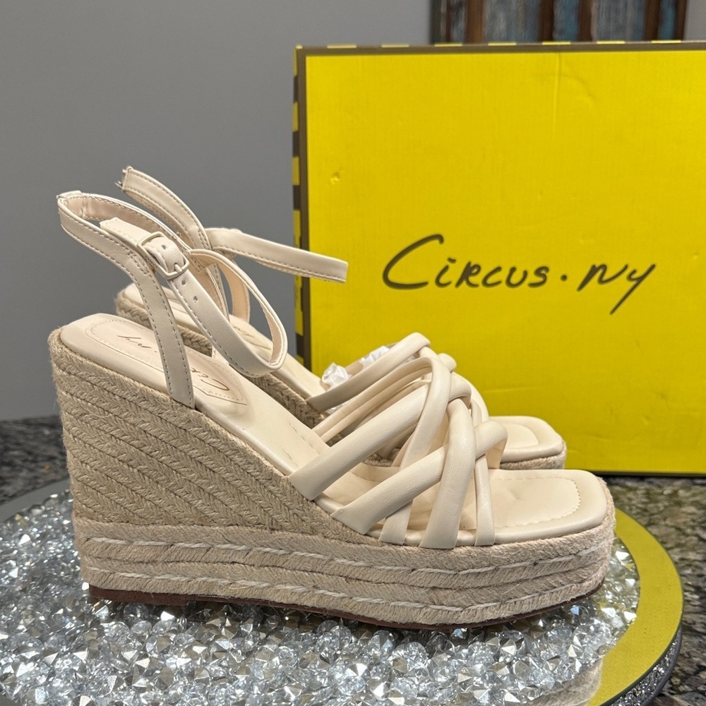 Circus by Sam Edelman Women's Irene Strappy espadrilles Tan Wedge Sandals NEW 10